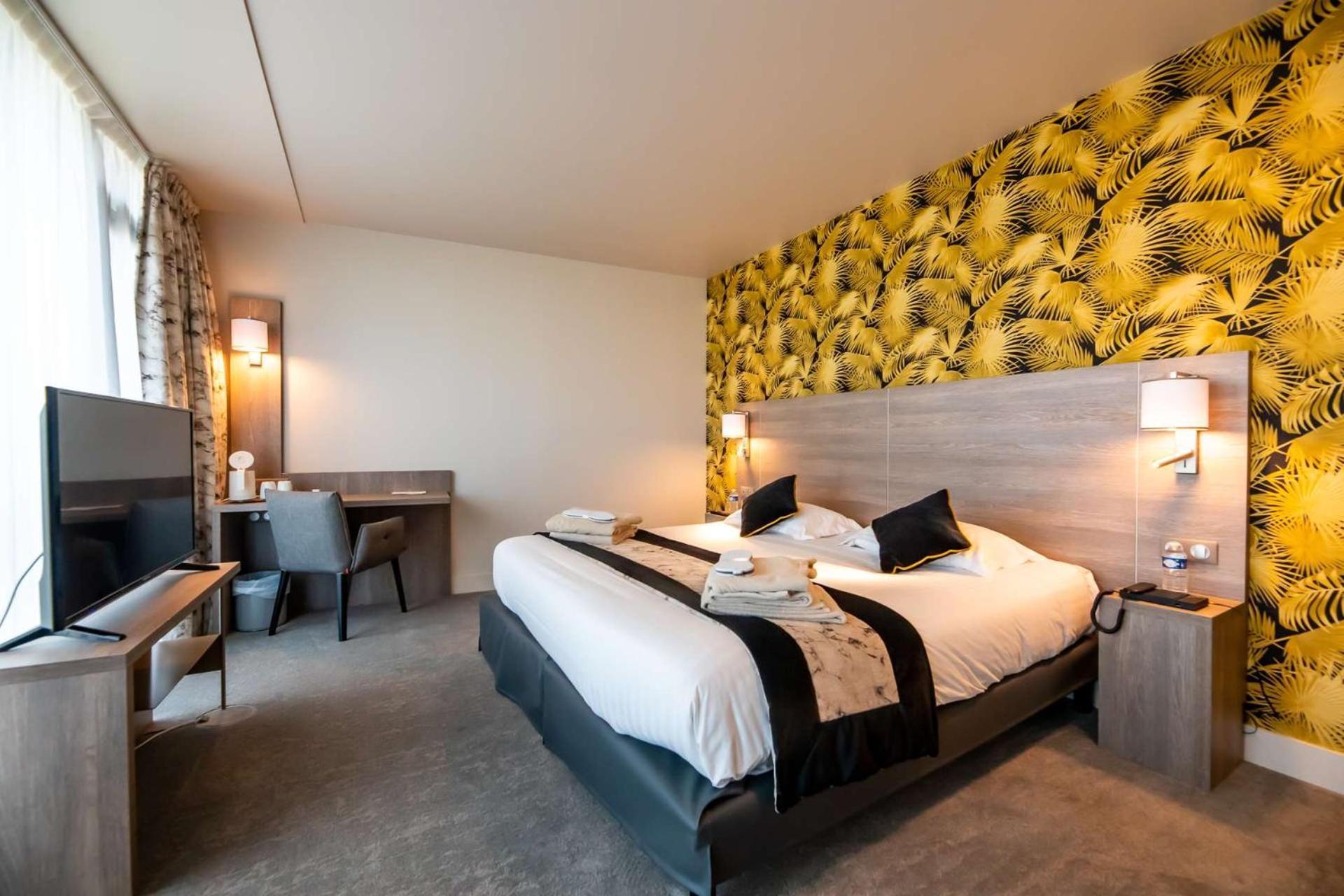 Brit Hotel Eden Spa Honfleur Exteriör bild