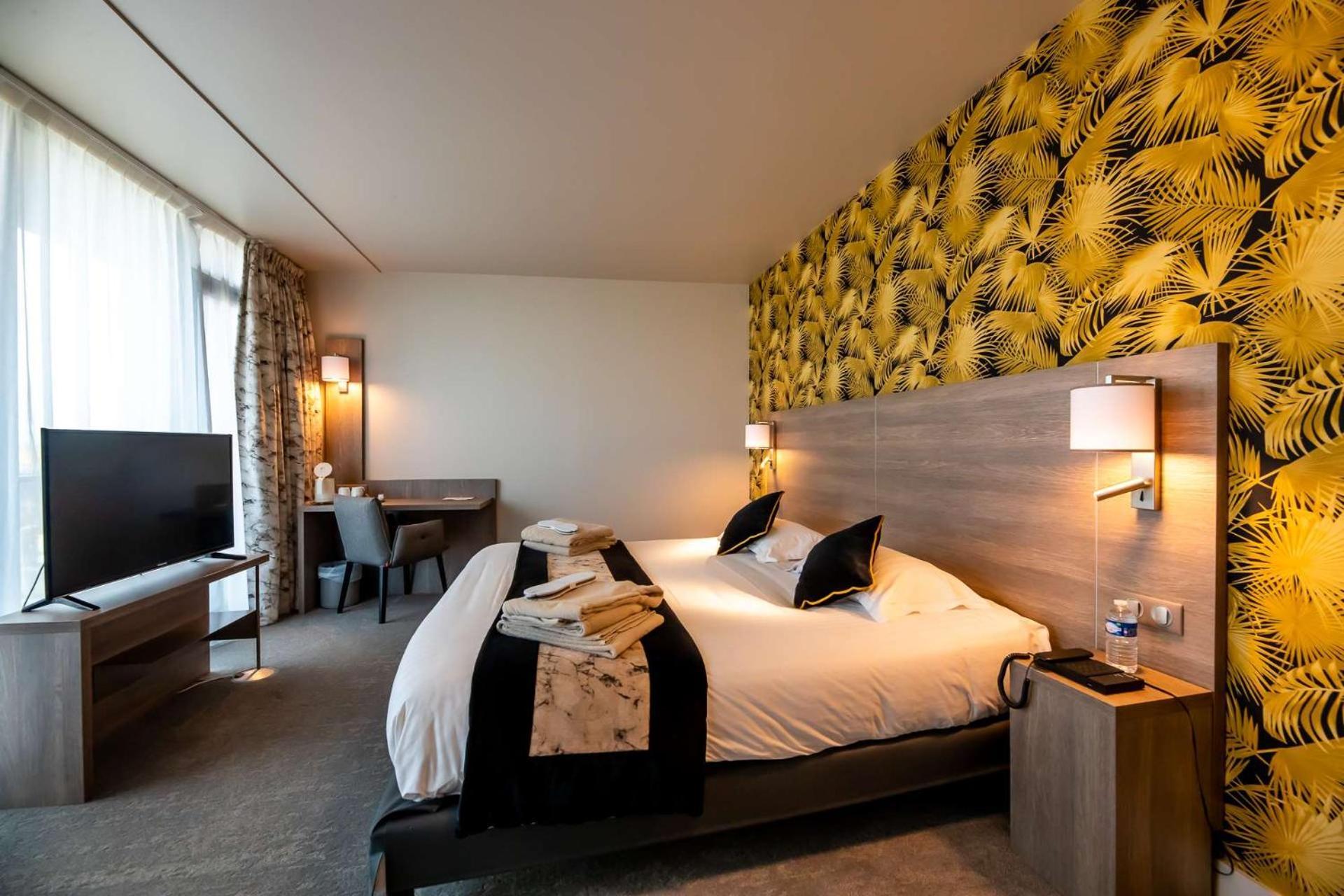 Brit Hotel Eden Spa Honfleur Exteriör bild