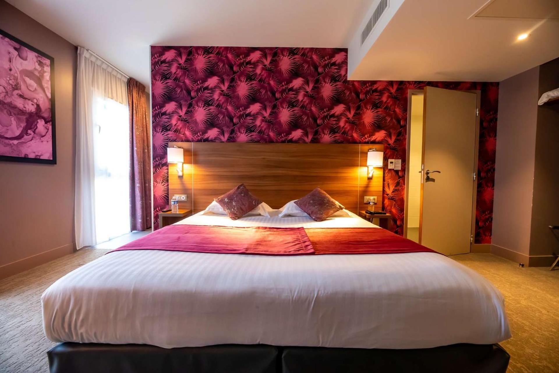 Brit Hotel Eden Spa Honfleur Exteriör bild