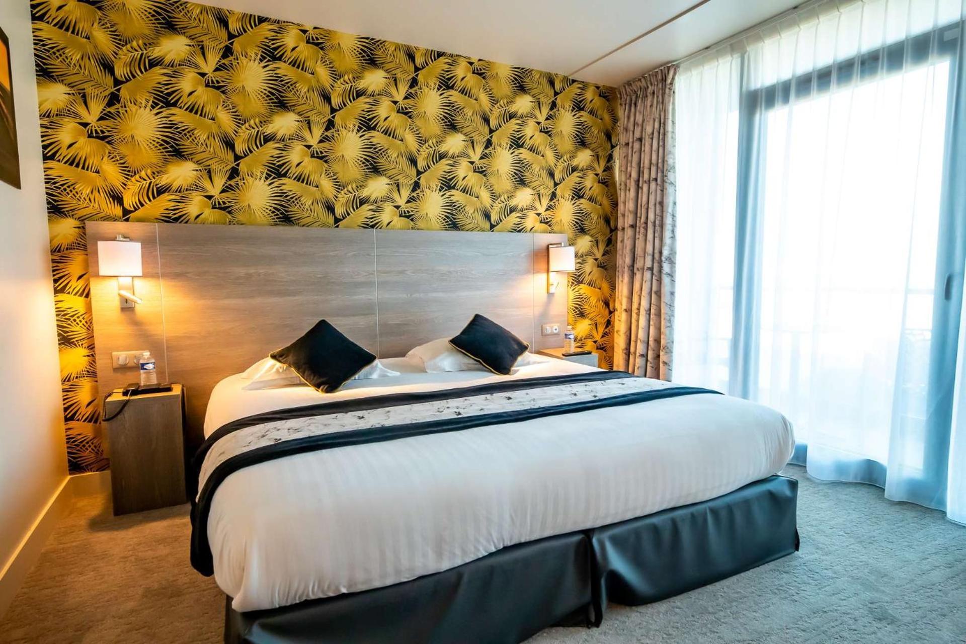 Brit Hotel Eden Spa Honfleur Exteriör bild