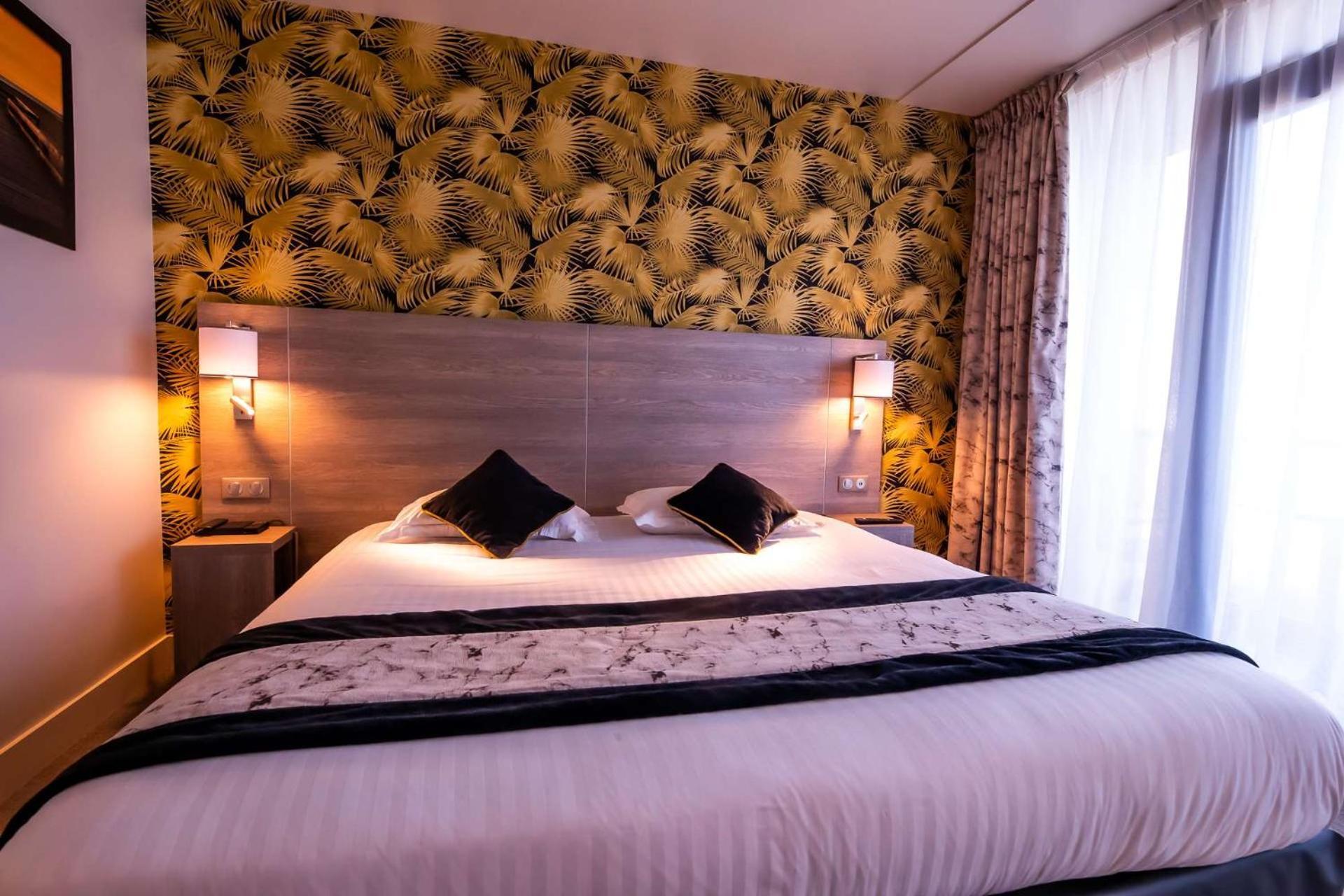 Brit Hotel Eden Spa Honfleur Exteriör bild