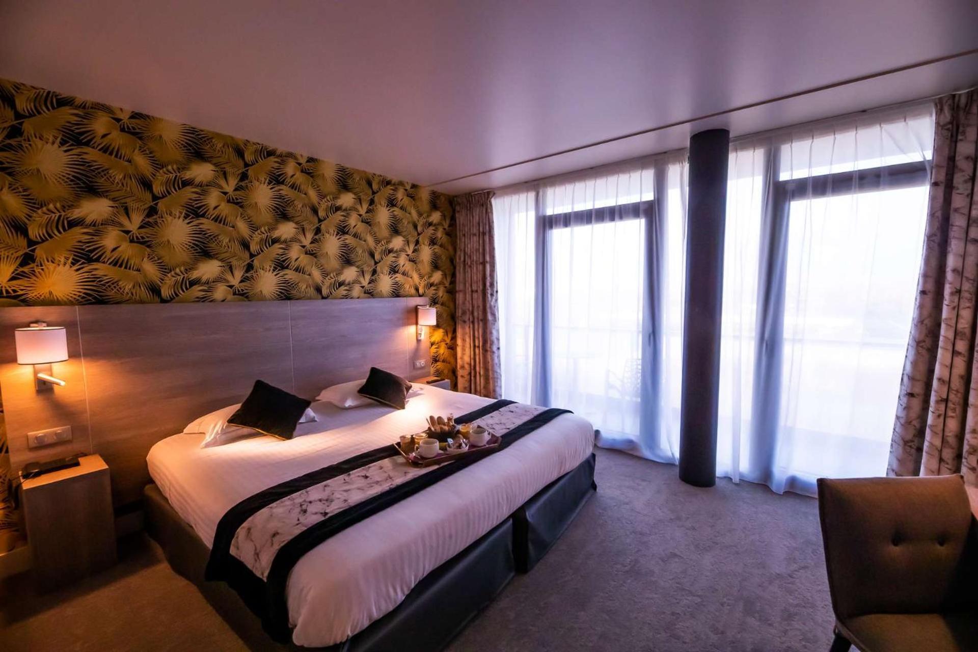 Brit Hotel Eden Spa Honfleur Exteriör bild