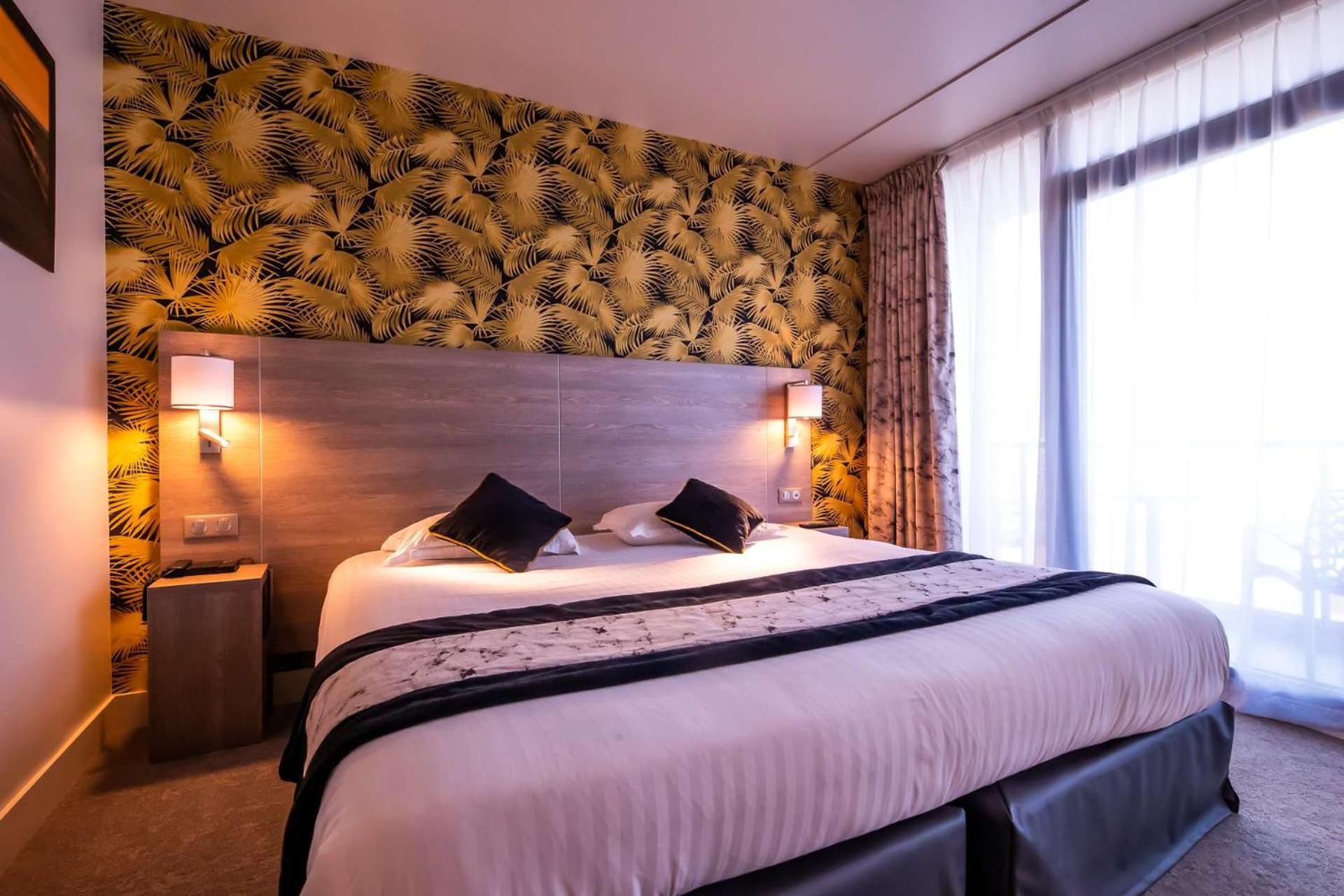 Brit Hotel Eden Spa Honfleur Exteriör bild