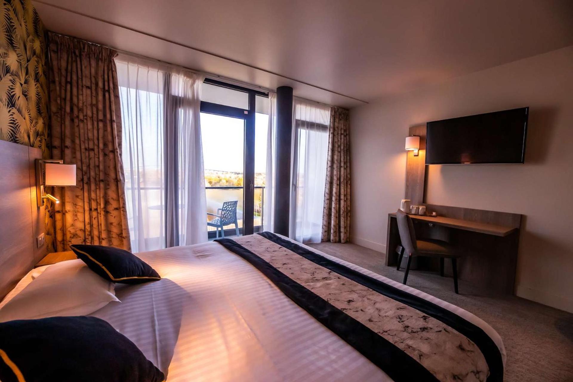 Brit Hotel Eden Spa Honfleur Exteriör bild