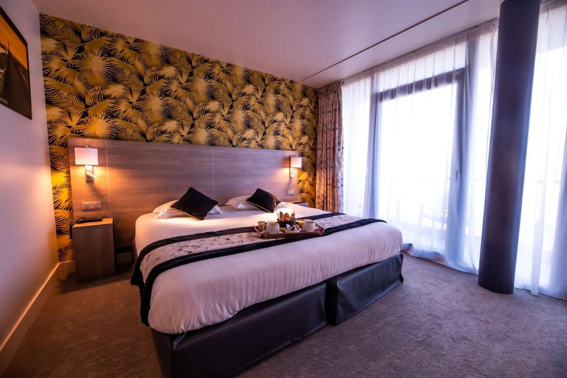 Brit Hotel Eden Spa Honfleur Exteriör bild