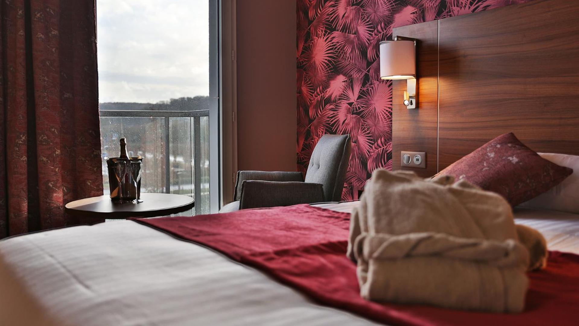 Brit Hotel Eden Spa Honfleur Exteriör bild