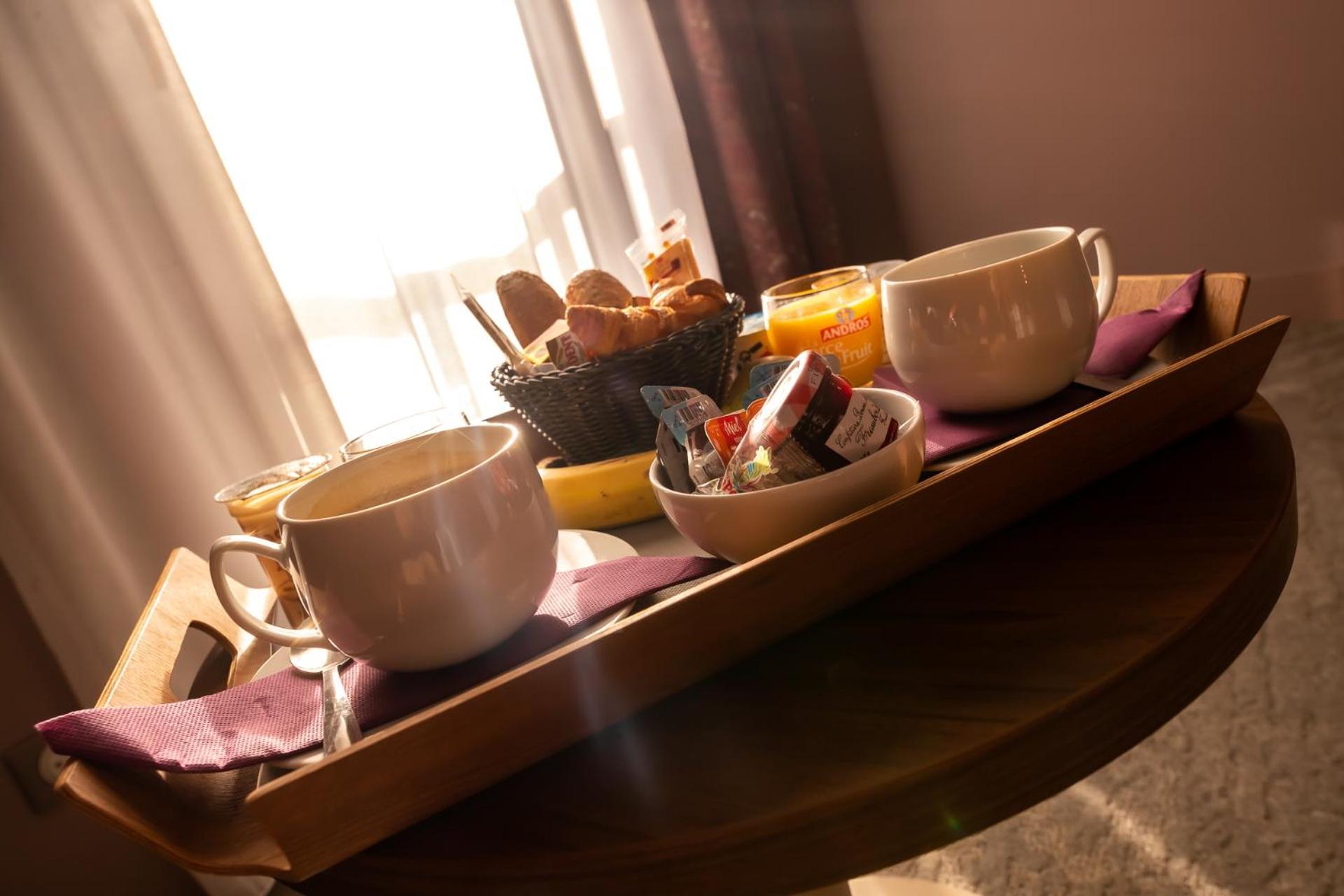 Brit Hotel Eden Spa Honfleur Exteriör bild