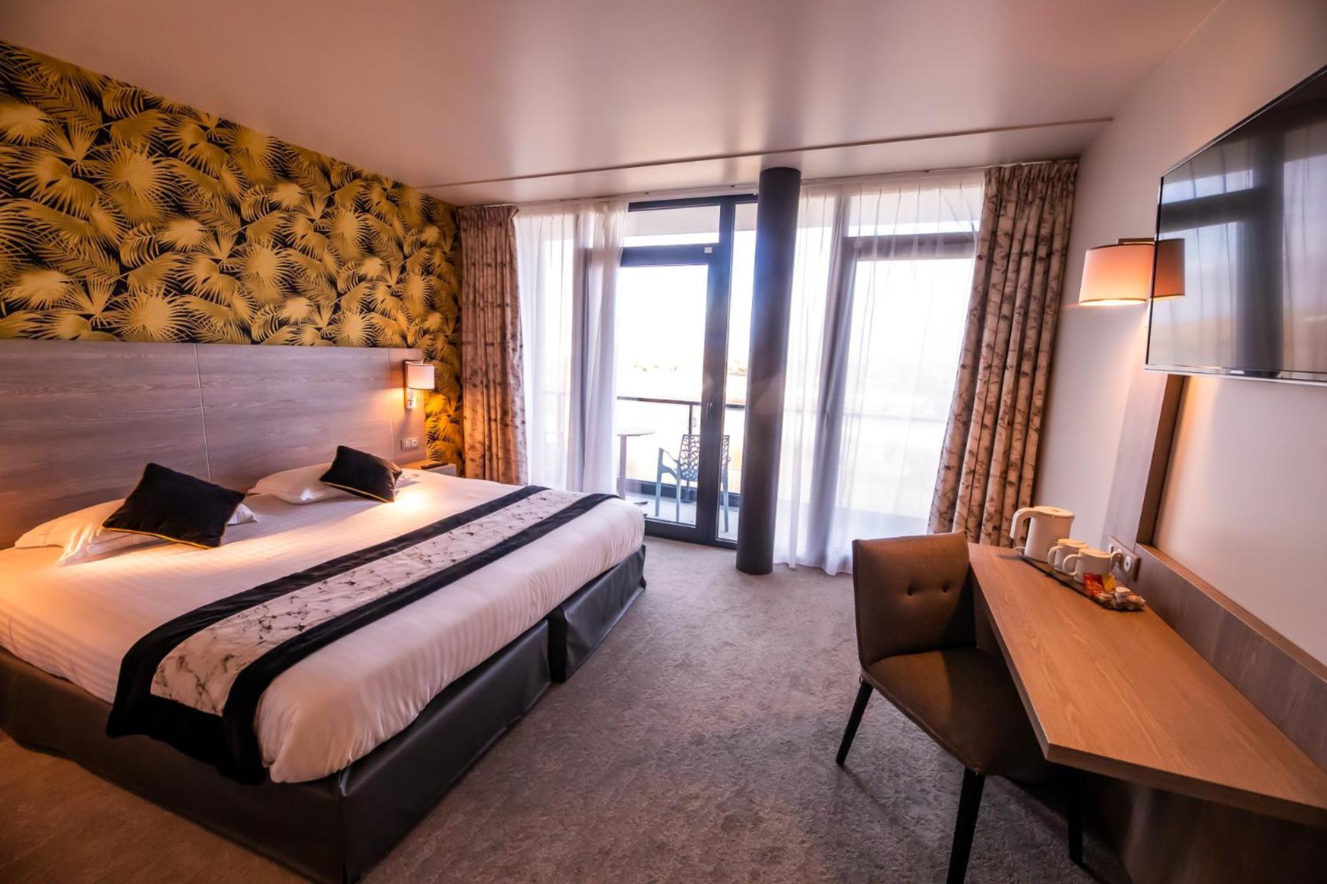 Brit Hotel Eden Spa Honfleur Exteriör bild